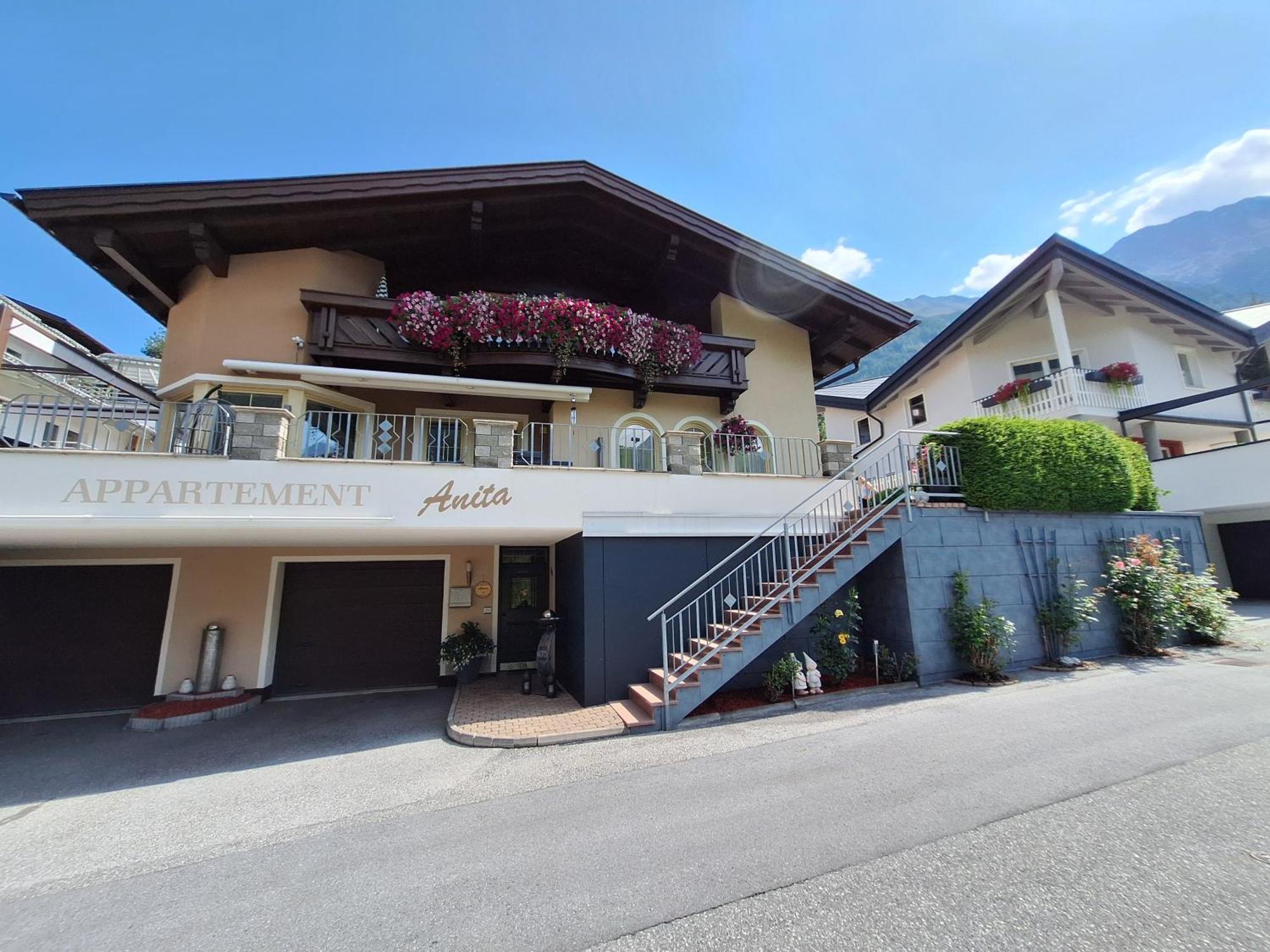 Anita Apartment